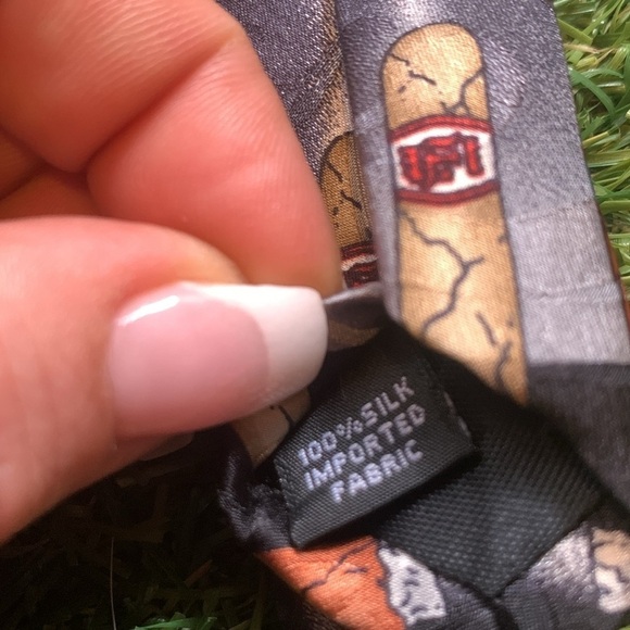 1990s 100% Silk Cigar Print Men’s Neck Tie Cigar Bar Cigar Lover Gift - Picture 5 of 9